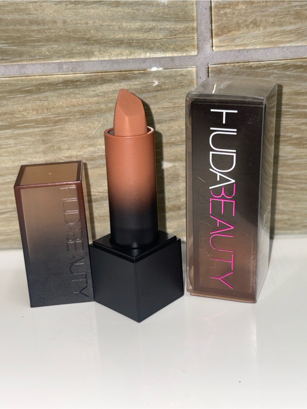 HUDA BEAUTY Bossy Browns Cream Glow Power Bullet Lipstick - Rajah 2 pack